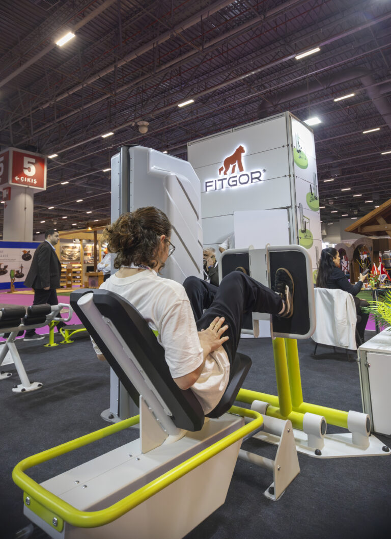 outdoor fitness equipment